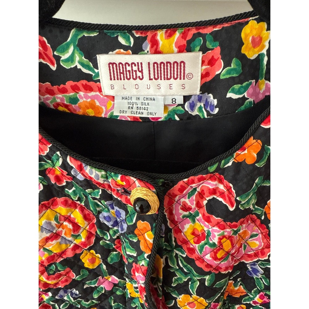Vintage Maggy London Silk Black Quilted Jacket Boho Paisley Floral Artsy Sz 8 - Picture 2 of 5